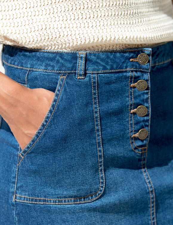 Jupe trapèze en jean, boutonnée (stone used) Jupe trapèze en jean, boutonnée (stone used)